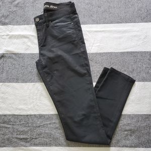 Victoria's Secret size 4 coated skinny jeans